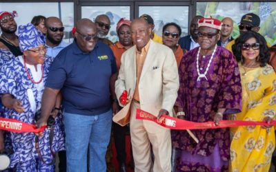 Mayor of Houston, Sylvester Turner, at the grand opening of our Beechnut Location.